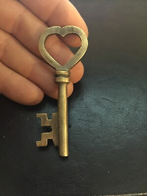 #ad Victorian Heart Key Metal Patina Brass Castle Valentine Skeleton Collector GIFT $13.69