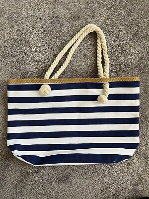 #ad White And Navy Unbranded beach bag with zipper And Handles $19.99