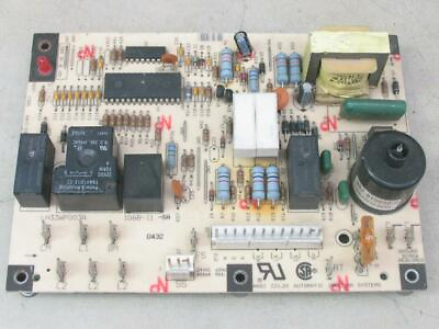 #ad Carrier Bryant 1068 11 SA Furnace Control Circuit Board LH33WP003A $54.00