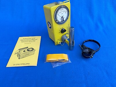 NEVER USED NOS Museum Quality Geiger Counter CDV 700 Radiological Survey Meter $169.00
