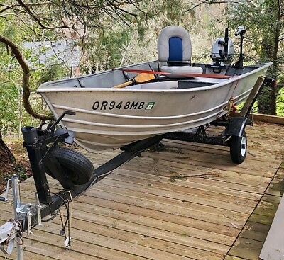 #ad 1982 Refurbished Klamath 14ft Aluminum Fishing Boat with new 9.9hp Honda Motor $4750.00