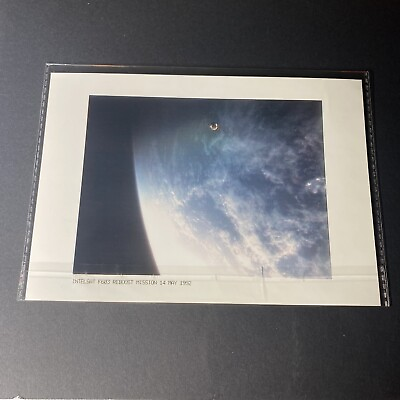 #ad Vintage NASA Engineer 1992 Intelsat Space Shuttle Moon Surface Mission 8x6 Photo $24.97