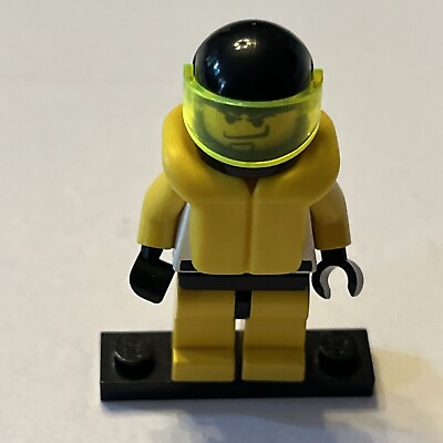 #ad LEGO Twn005a Yellow Tiger Race Driver Life jacket Helmet Minifigure 2000 Minifig $4.99