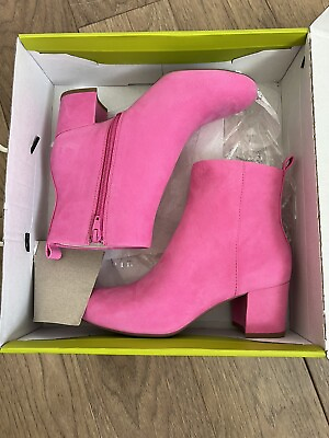 #ad Gianni Bini Jaydennn Suede Pink Barbie Core Block Heel Boots Size 6.5 $27.00