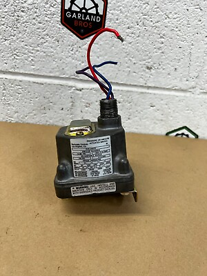 #ad Barksdale D1H A80SS Pressure or Vacuum Actuated Switch 160 PSI $50.00