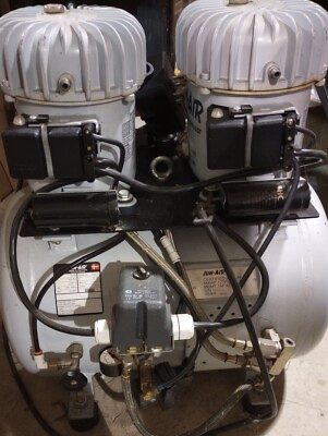 JUN AIR 12 40 Air Compressor 40 liter 120PSI $1100.10