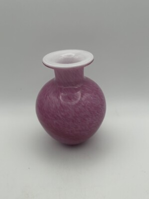 #ad Pink Swirl Art Blown Glass Bud Vase Cased Glass White Inside Vintage 5” Tall $18.00