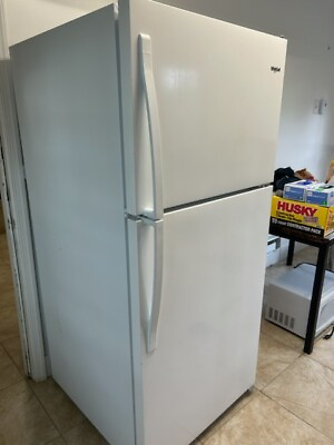 #ad Whirlpool Refrigerator Fully Loaded SER. VSX4084775 White Whirlpool Date: 2009 $250.00
