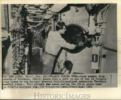 #ad 1961 Press Photo Dick Richards at Polaris firing tube on USS Theodore Roosevelt. $19.99
