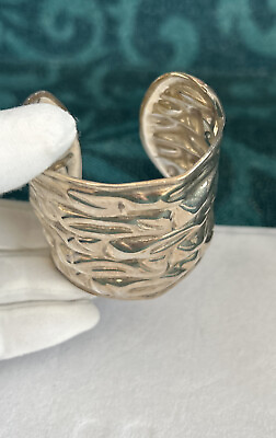 #ad Vtg.Silver tone Hammered Pattern metal bangle cuff Bracelet $15.00