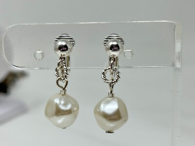 #ad Beautiful Vintage Silvertone White Faux Pearl Drop Dangle Clip on Earrings $16.00