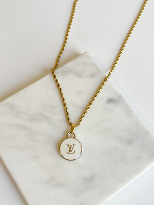 #ad LV Gold White Round Circle 20quot; Necklace $65.00
